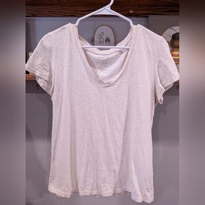 ‼️ALL TEES 5 FOR $20‼️ Universal Threads Women's Off-White V-Neck Tee